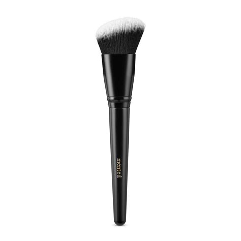 bronzer brush for blush